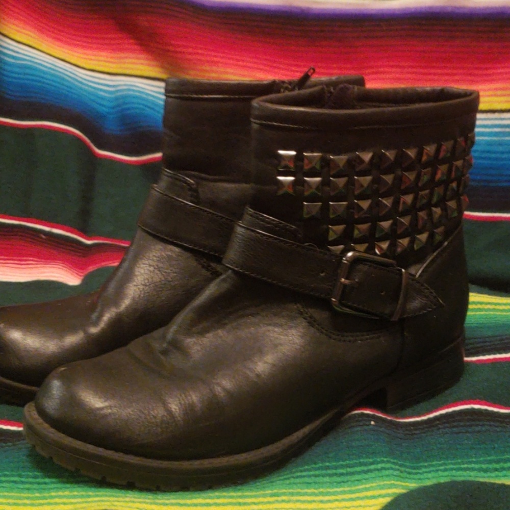 Spiked booties